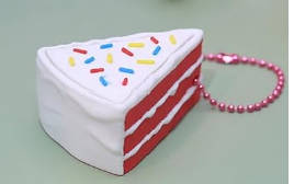 DESSERT FIDGET CLICKER CHARM CAKE