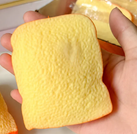 SLICE OF BREAD SQUISHY WITH CREAMY FILLING